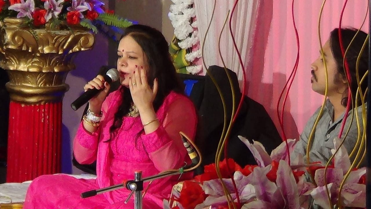 Banasri Ghoshal performing Ghazal at Darbhanga Bihar